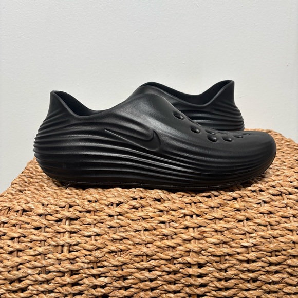 Men's Sz 9 Nike ReactX Rejuven8 Slip On Shoes - Black - Picture 6 of 10